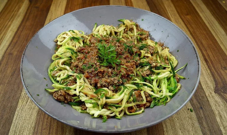 Zucchini noodles with a meat and tomato sauce